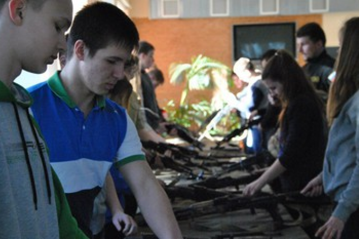 Подготовка к военной службе пройдет в школах Ленинградской области