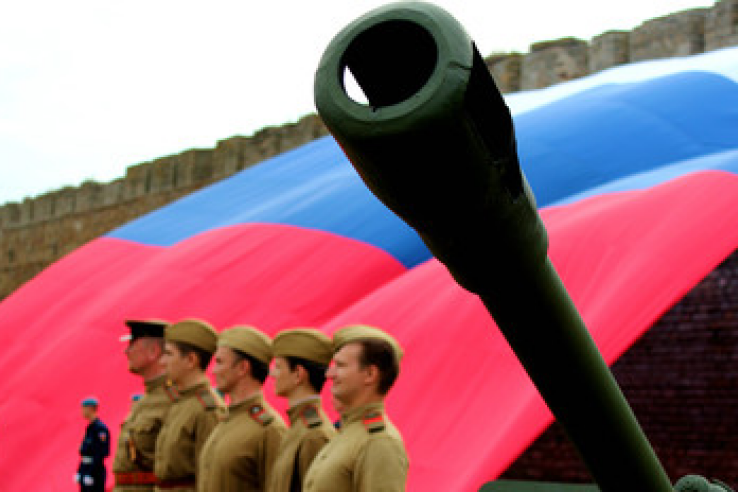 Отгремели выстрелы - Ленинградская область отпраздновала День флага Российской Федерации!